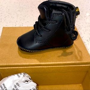 Dr. Martens baby airwair